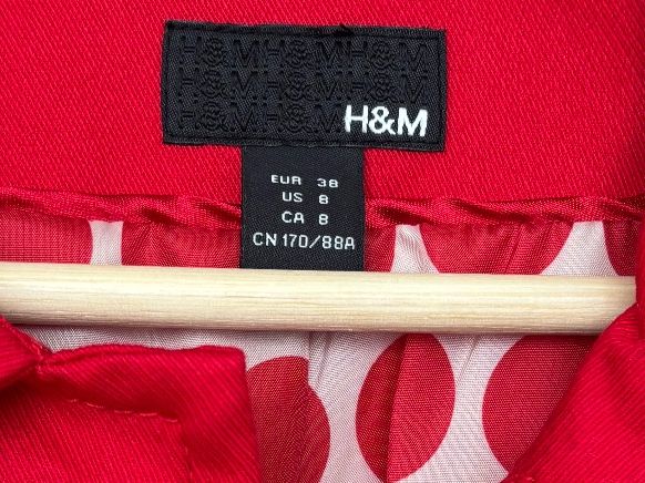 H&M Giacche: Lightweight HM red jacket 38 with polka dot interior – Usato da Steinhausen venduto da ChromeVintage 3