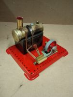 Dampfmaschine von Mamod