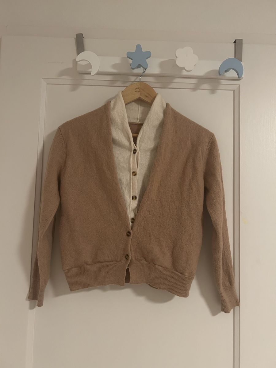 Pullover & Sweatshirts: 100% Kaschmir Cardigan – weich & stilvoll (verkleinert) – Gebraucht aus Zürich von mai_sxv7 8