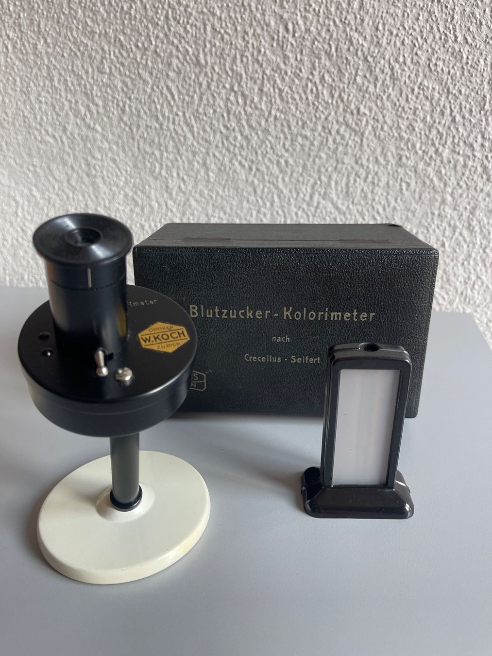 Attrezzature mediche: Zeiss Blutzucker-Kolorimeter Vintage – Usato da Zürich venduto da d.reitzer