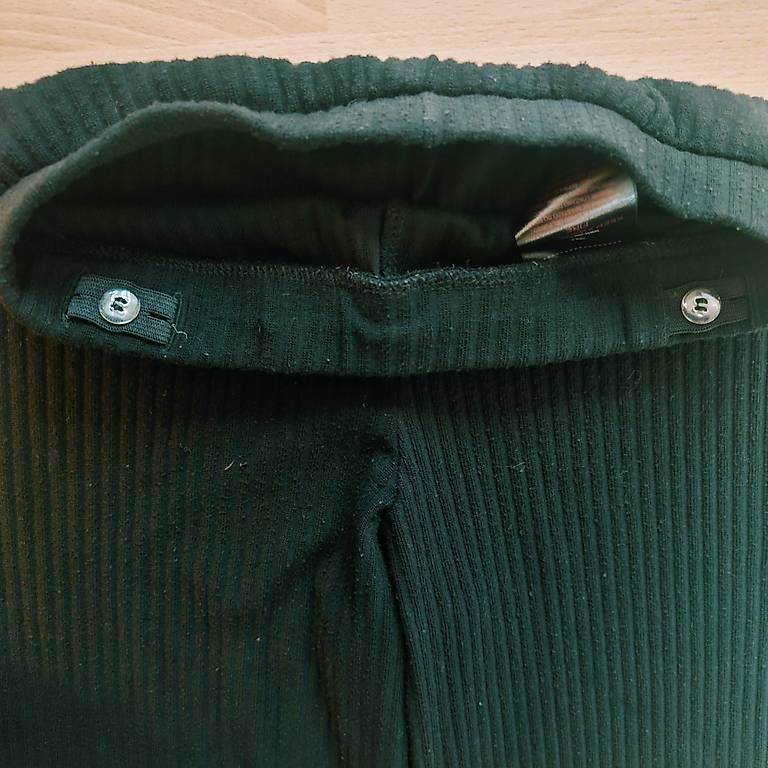 Kleiderpakete & -sets: Hose Wide Leg &  Pullover Garcia 146 – Gebraucht aus Schaffhausen von Jakarila 3