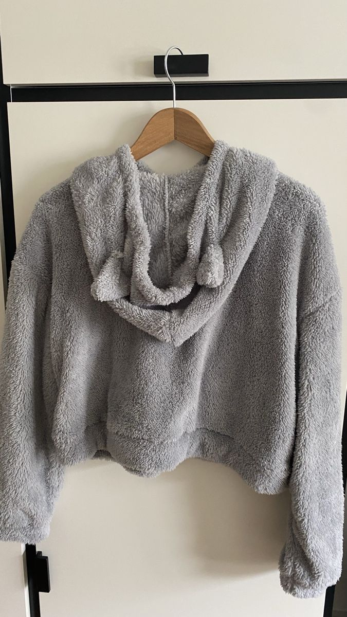 Maglioni & Felpe: Flauschiger Kapuzenpullover, Grau, Gr. XL - neu – Nuovo (secondo la descrizione) da Zürich venduto da hulahup 1