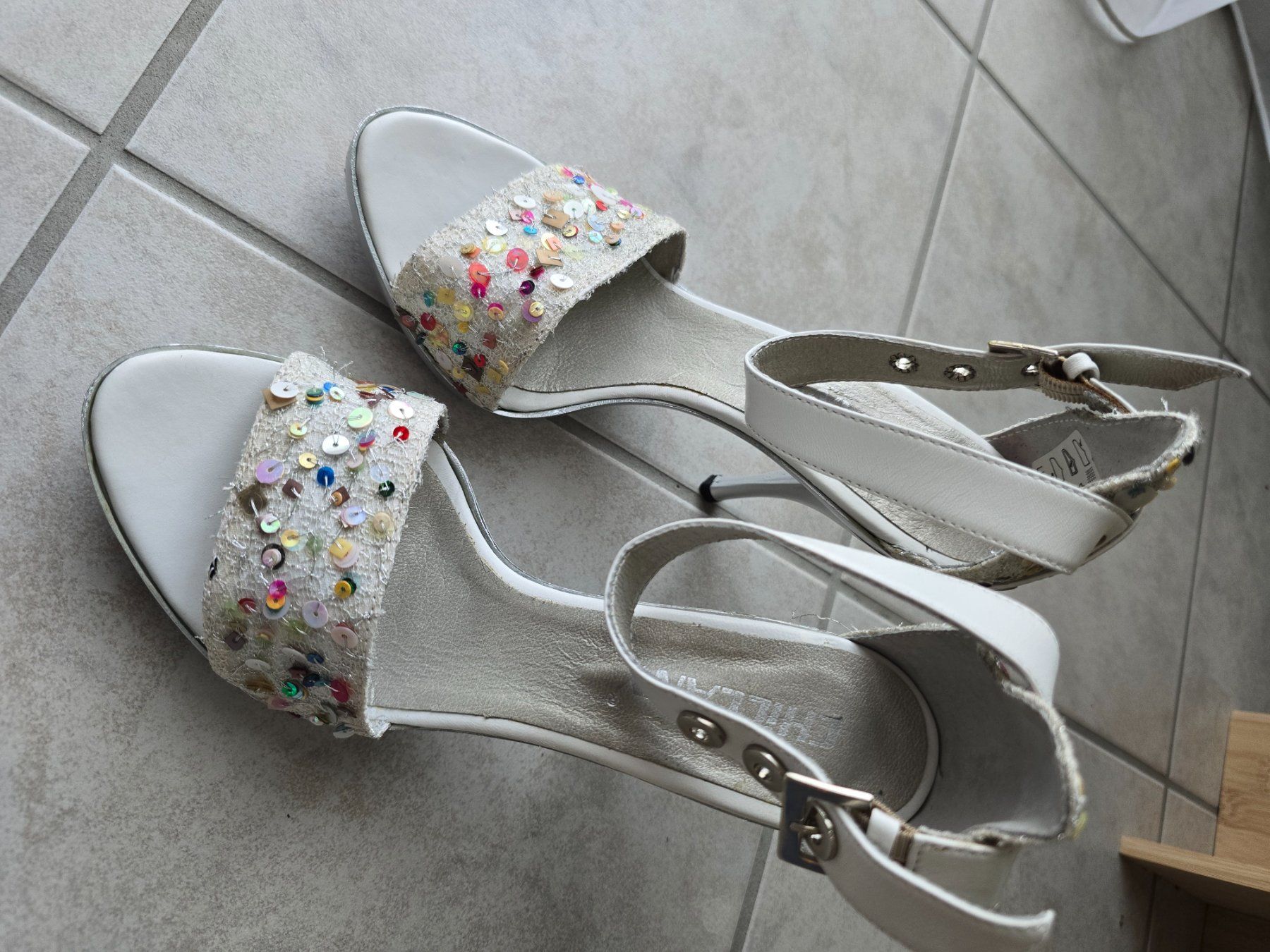 Scarpe da donna: Schuhe – Usato da Niederbipp venduto da Viktoria_Sch