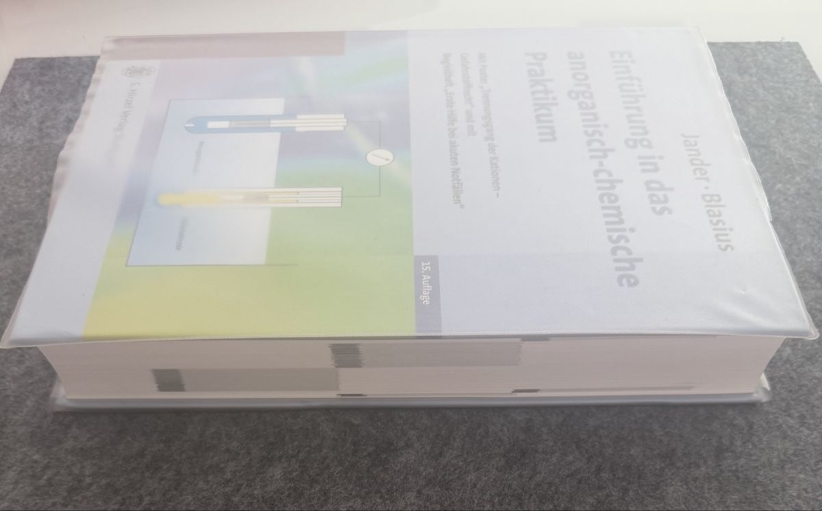 Bücher: Buch – Gebraucht aus Oftringen von roy_j87t 2