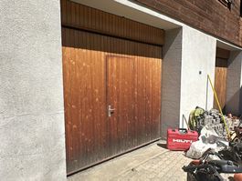 Porte de garage complète à vendre à Le Châble