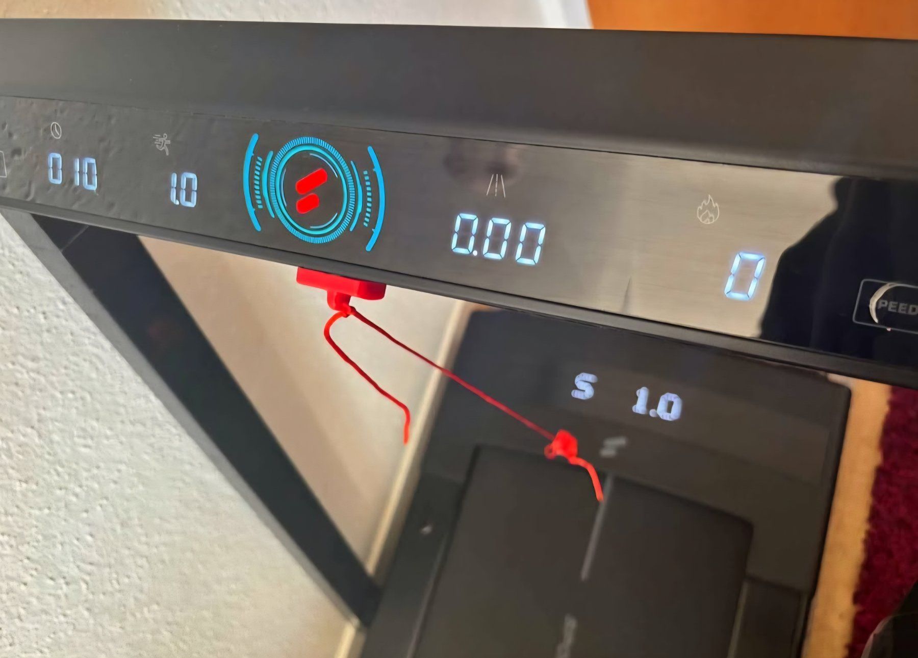 Hometrainer: Sporttech Laufband mit LED – Usato da Triengen venduto da dey_knn8 7