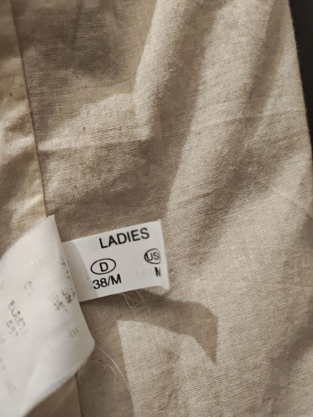 Kleider: Ärmelloses Kleid grau mit Mesh-Einsatz  – Gebraucht aus Feldbach von Lizze 5