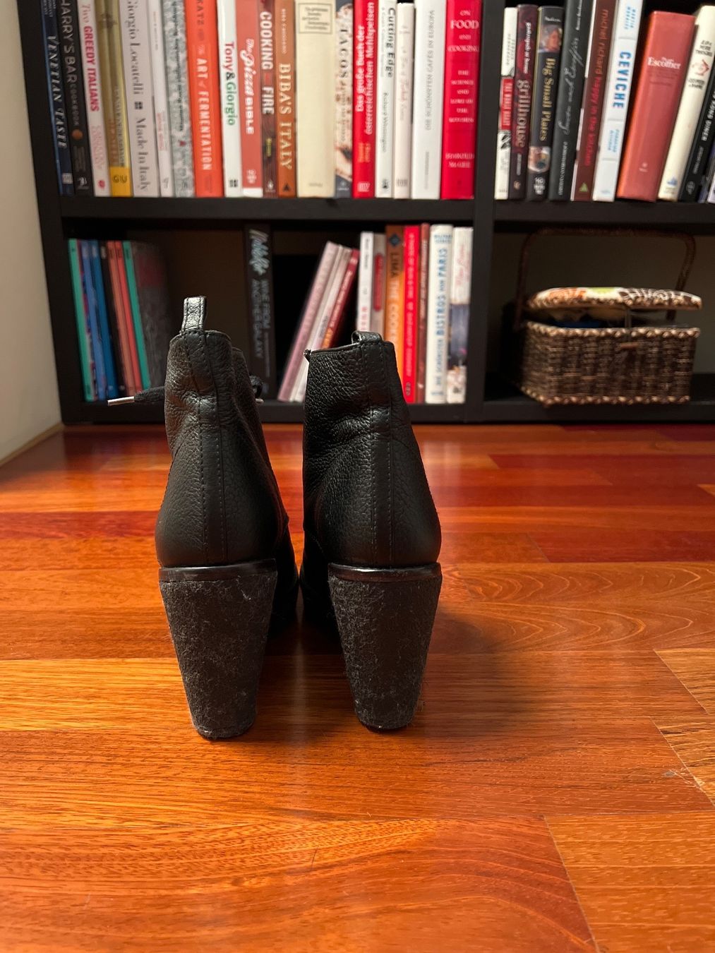Jil Sander Scarpe da donna: Jil Sander Halbstiefeln 35.5 – Usato da Wädenswil venduto da gdcb 3