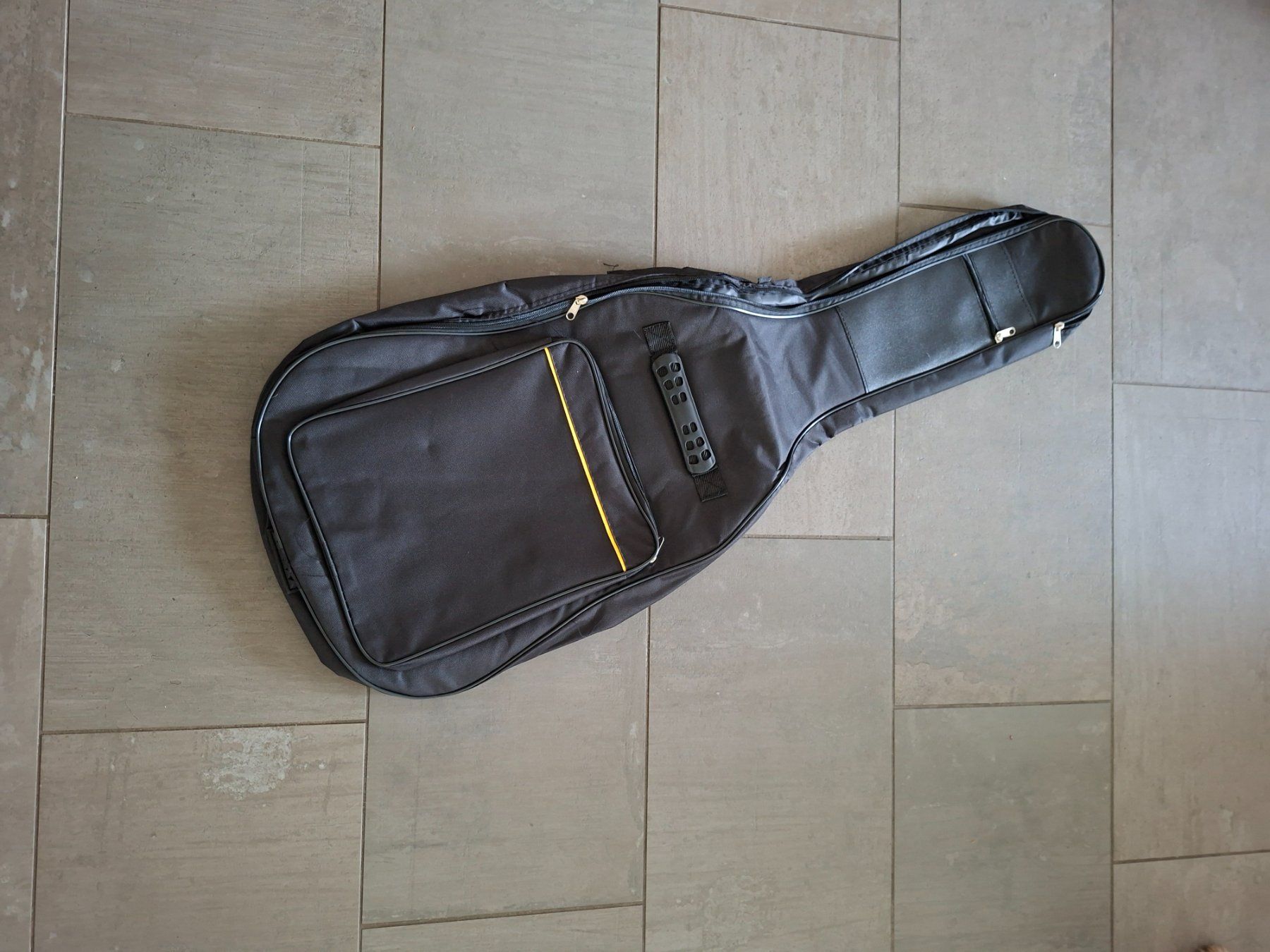 Squier Strumenti musicali: Guitare électrique Squier Stratocaster Sunburst avec housse – Usato da Collombey venduto da lon_m7qd 3