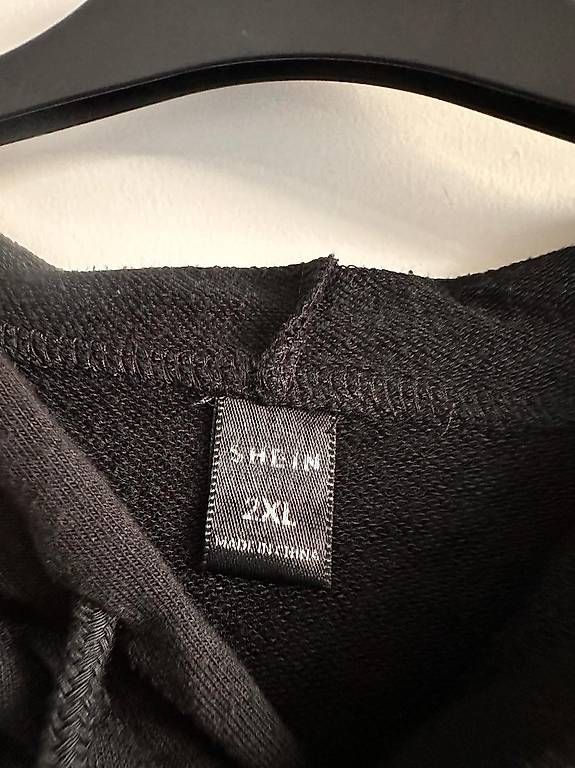 Sweat à capuche noir SHEIN motif Halloween Taille 2XL