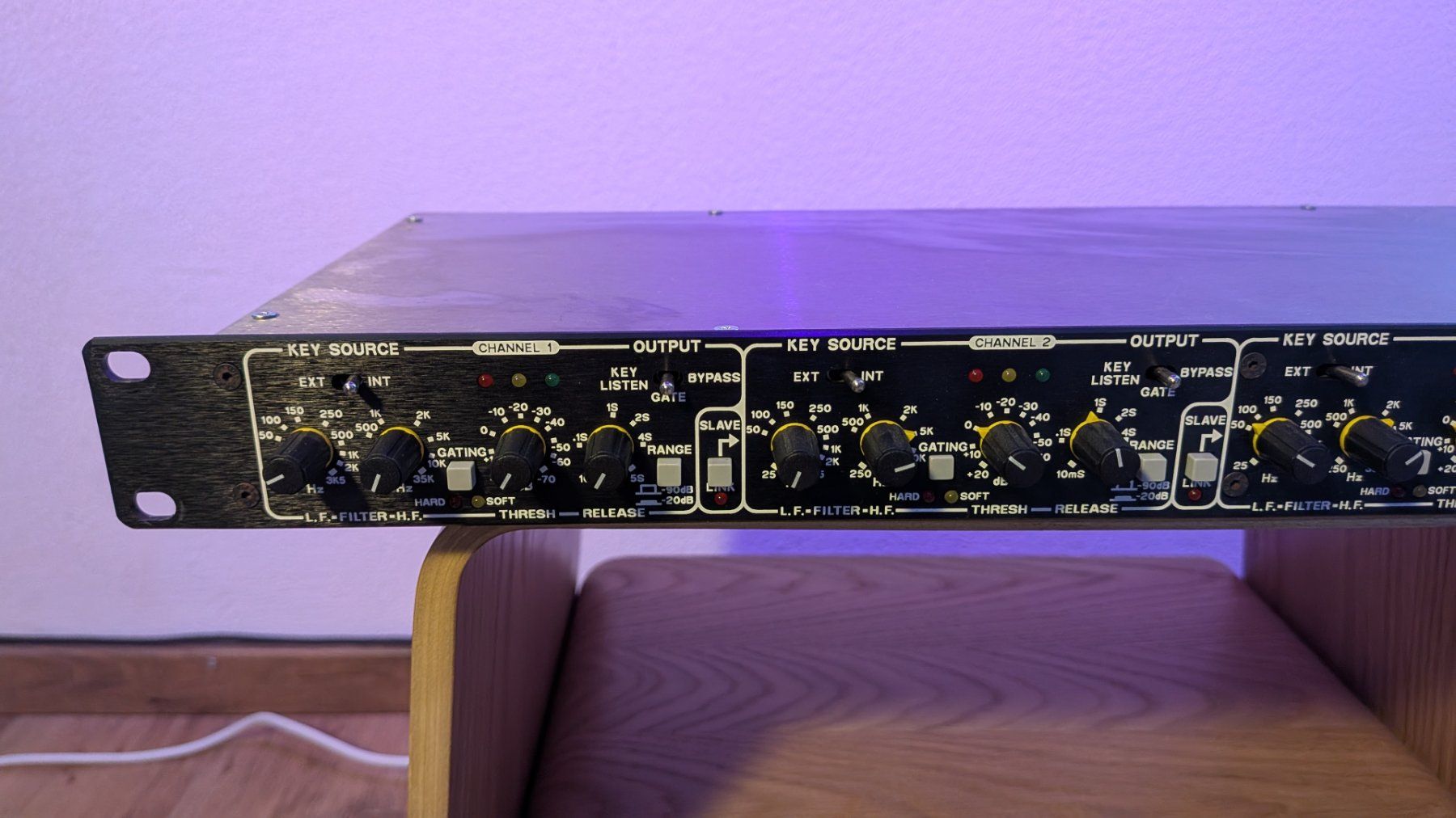 Equalizzatori: DRAWMER Quad-Gate DS404 – Usato da Siebnen venduto da Ironcobra8 3