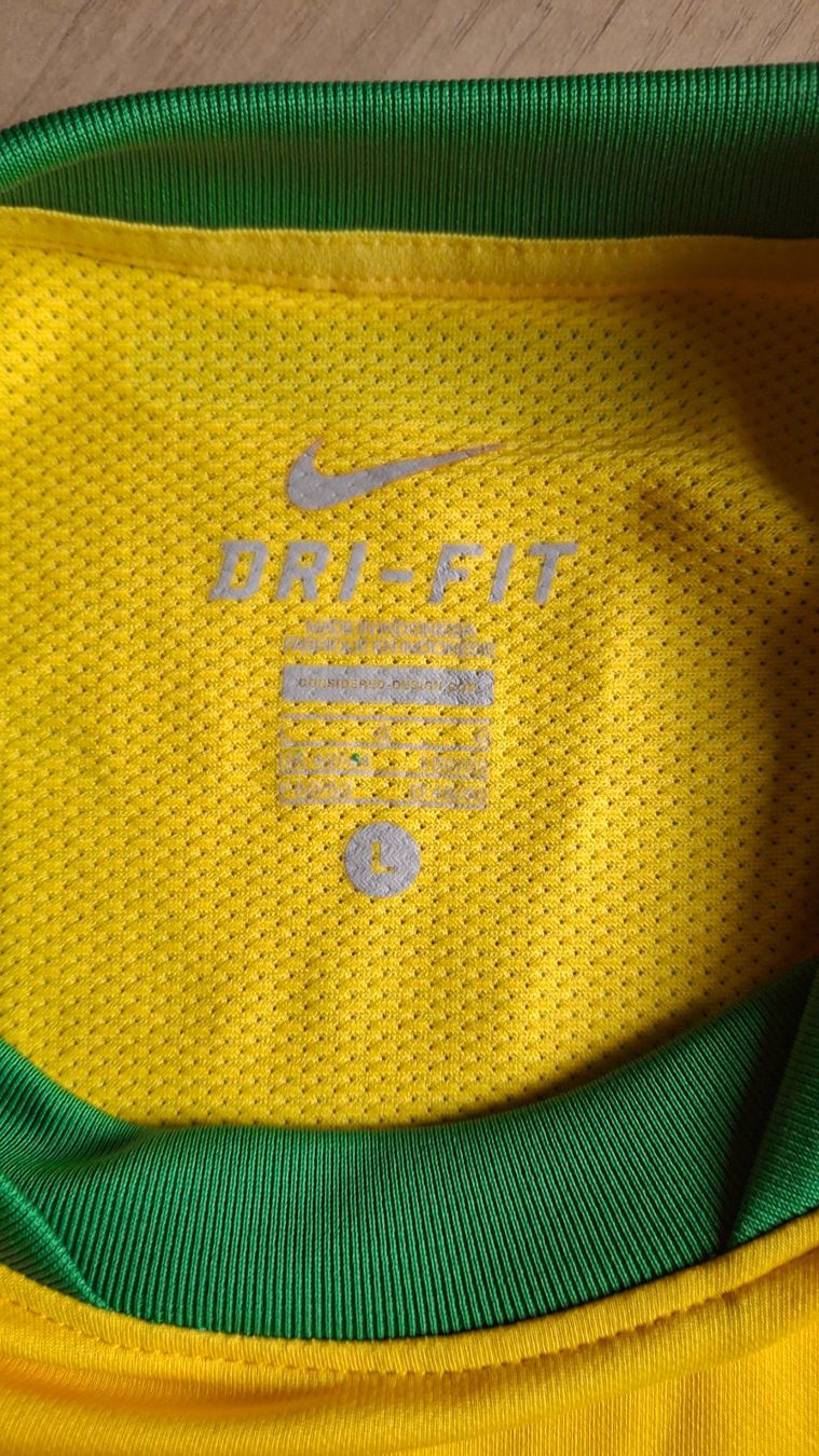 Nike Canottiere & Pantaloni: Nike Brésil World Cup 2010 Maillot Player Issue Authentic – Usato da Yverdon-les-Bains venduto da flo_8fgr 7
