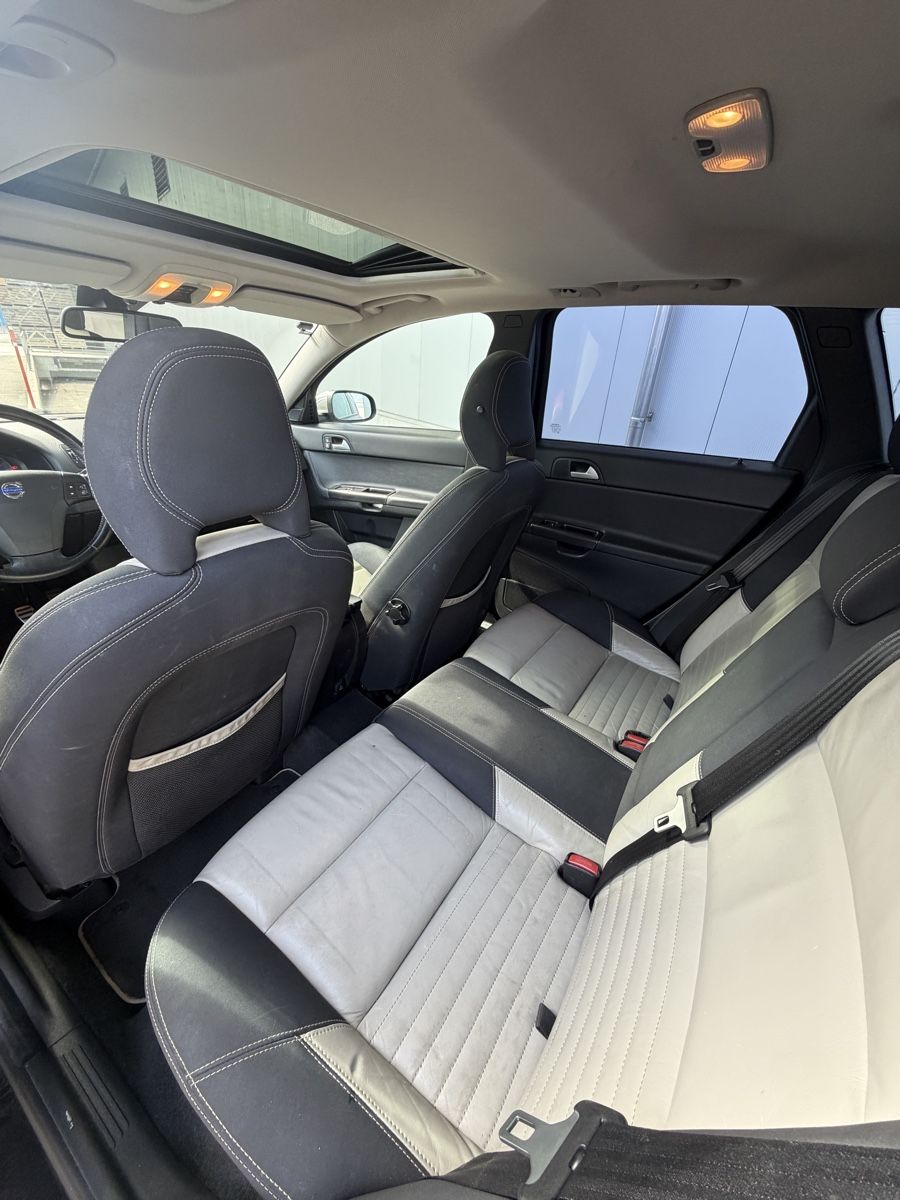 Volvo Autos: Volvo V50 D5 R-Design – Gebraucht aus Ursenbach von flueckigeraedu1 5