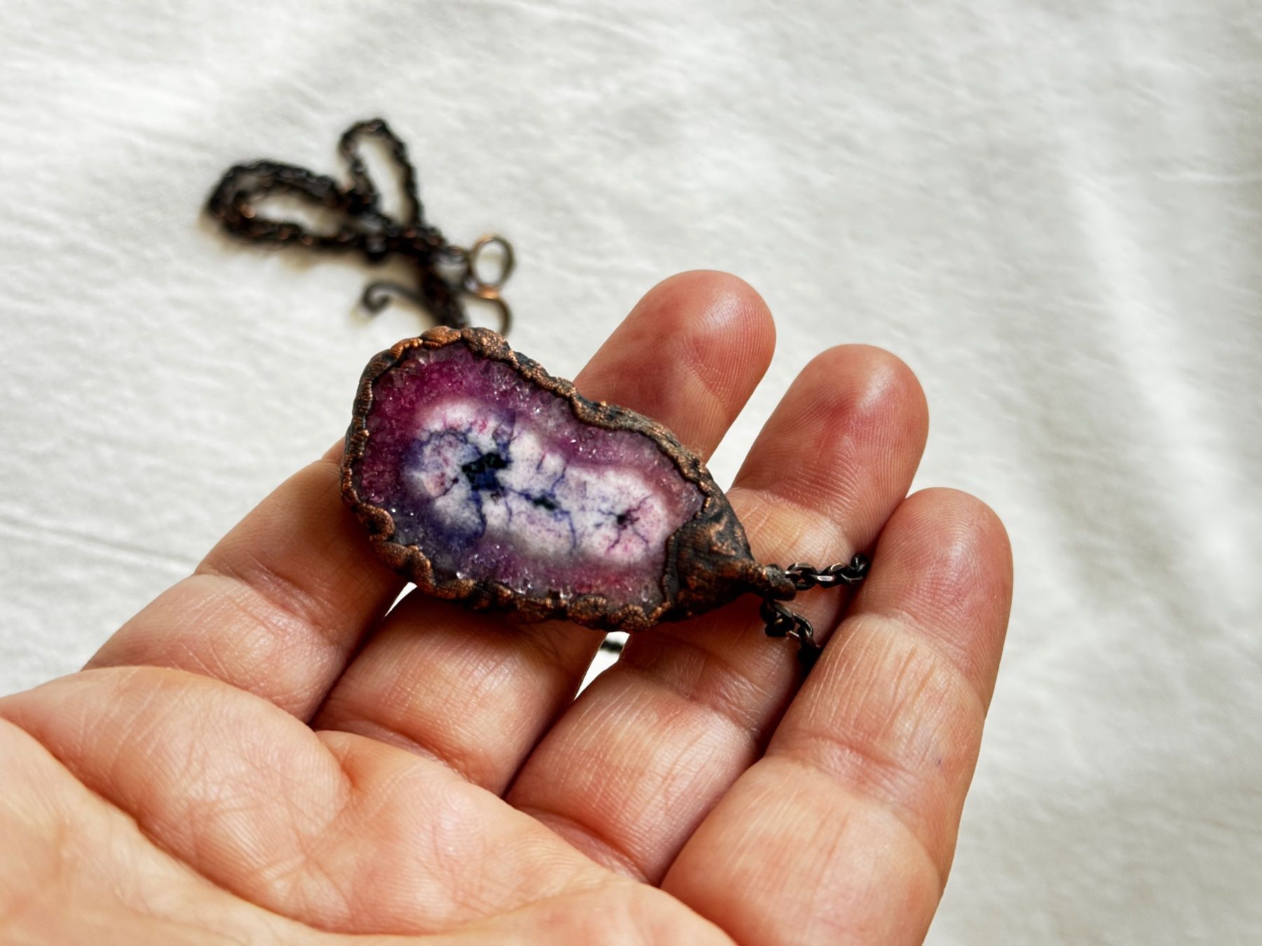 Colliers: Collier avec pendentif en pierre violette – D'occasion à Breganzona par glau20 2