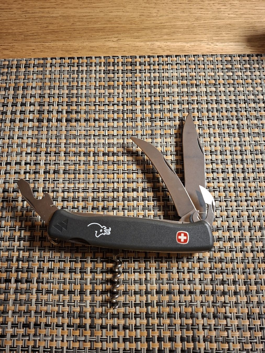 Wenger Coltelli tascabile: Wenger Taschenmesser mit Etui NEU – Nuovo e nell'imballaggio originale da Zürich venduto da rol_ngc7 2