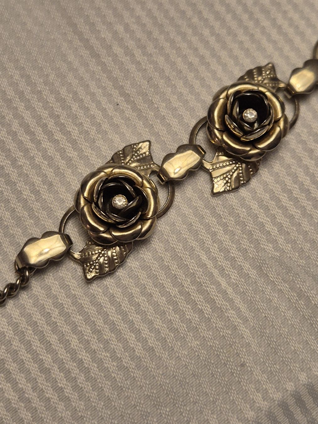 Catenine: Halskette/Trachtenkette mit Rosen – Usato da Luzern venduto da luzri 1