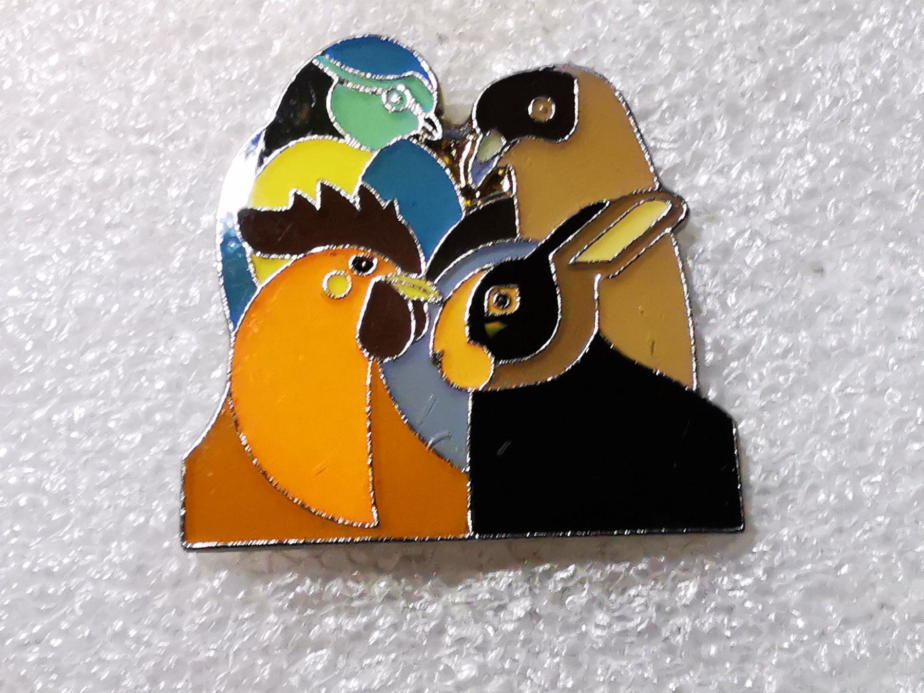 Placchette & Badge: Ansteckpin 48: Tierwelt – Usato da Oppligen venduto da Pin-Fall-Shop