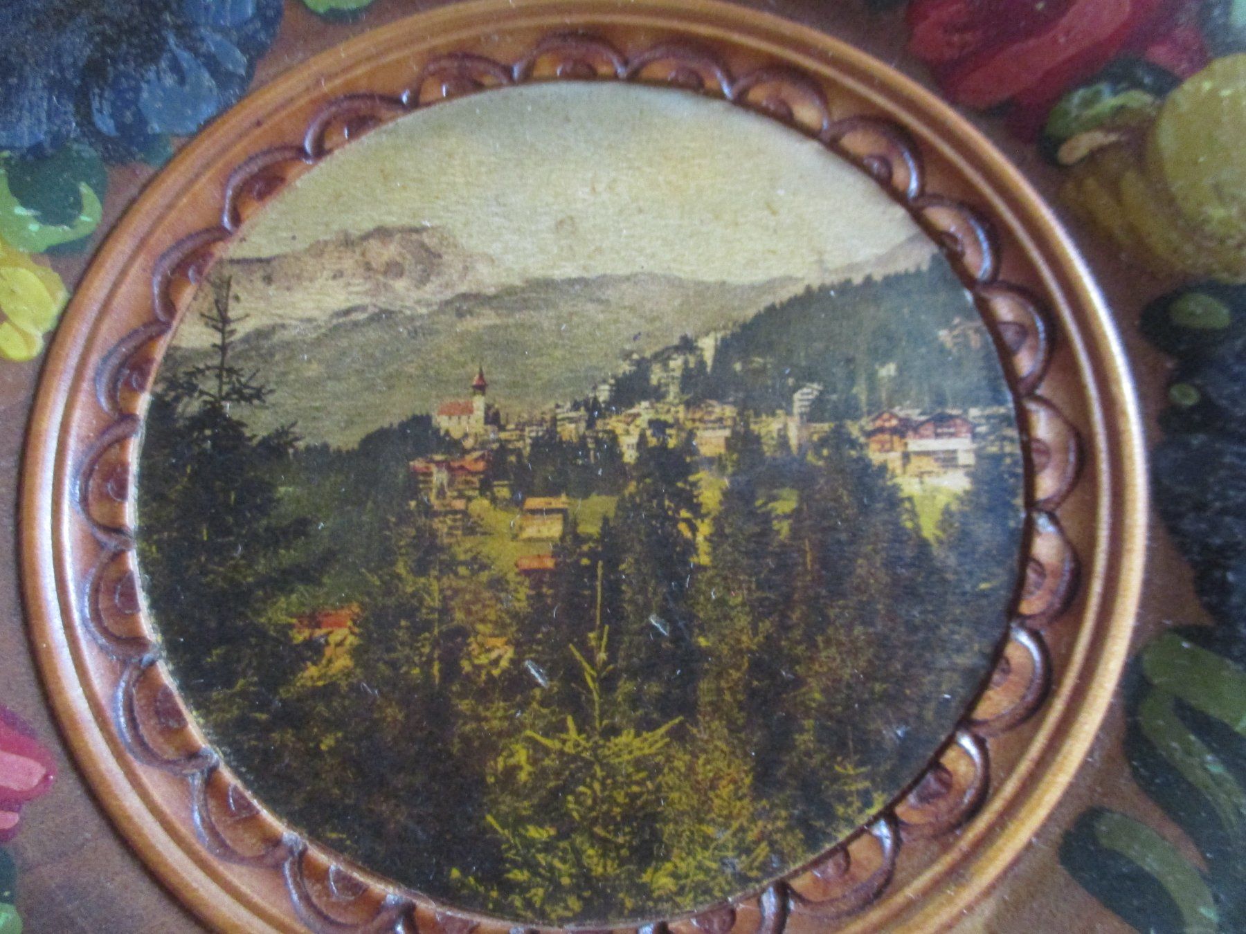 Assiettes: Arosa Holzteller Vedutenteller – D'occasion à Birsfelden par alles-muss-raus 1