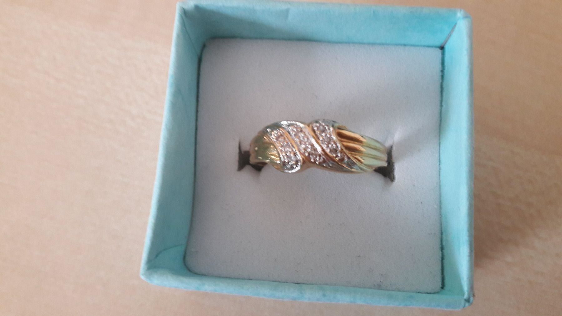 Anelli: gelbgoldring mit brilianten . – Usato da Herznach venduto da raycecile 1
