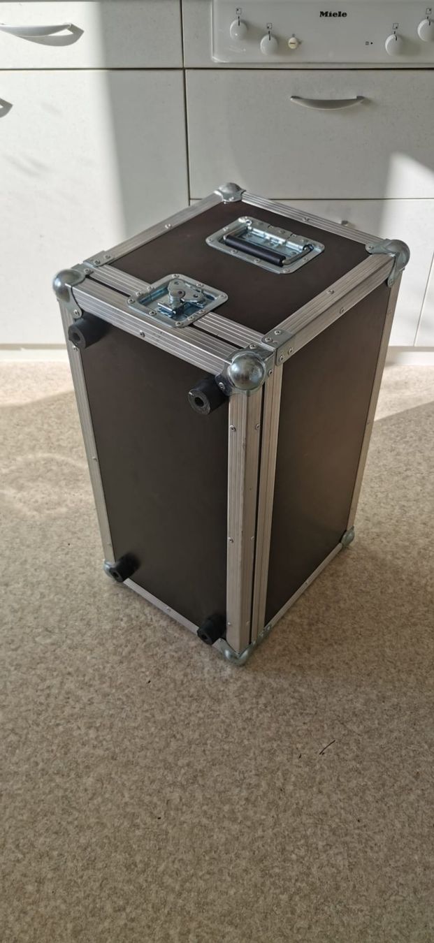 Valigie: Flightcase Ampeg SVT grosses Case – Usato da Basel venduto da N_B47 3