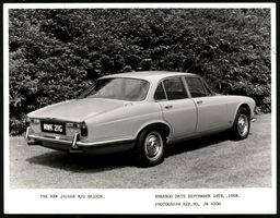 Fotografie Auto Jaguar XJ6 Saloon, Luxus