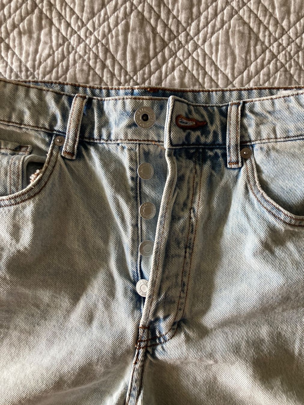 H&M Jeans: Short en jeans – Neuf (Voir description) à Lausanne par shabnam.t 2