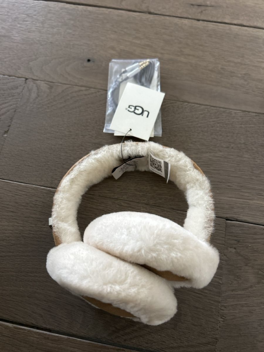 Ugg Copricapi, berretti & cappellini: Ohrenwärmer – Nuovo (secondo la descrizione) da Uitikon Waldegg venduto da A.K.R.