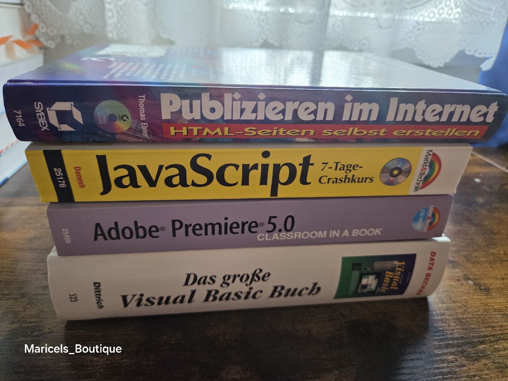 Livres: 4 Computer Books: Basic, JS, Premiere, Internet – D'occasion à Winterthur par Maricels_Boutique 2