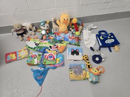 Baby Spielzeug Sammlung: Stofftiere, Buecher, und mehr!