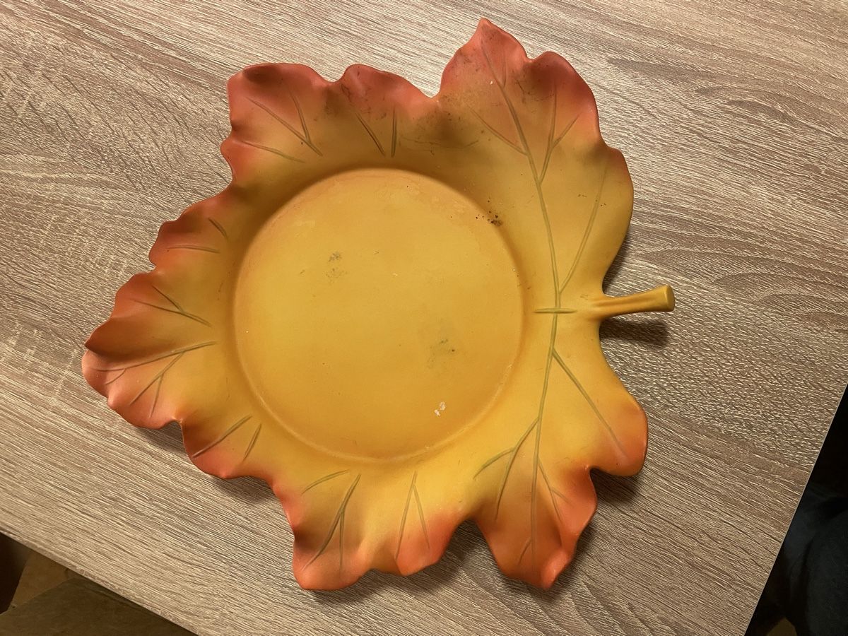 Toutes les décorations: Deko-Schale Blatt Form   – D'occasion à Aarau Rohr par keedom