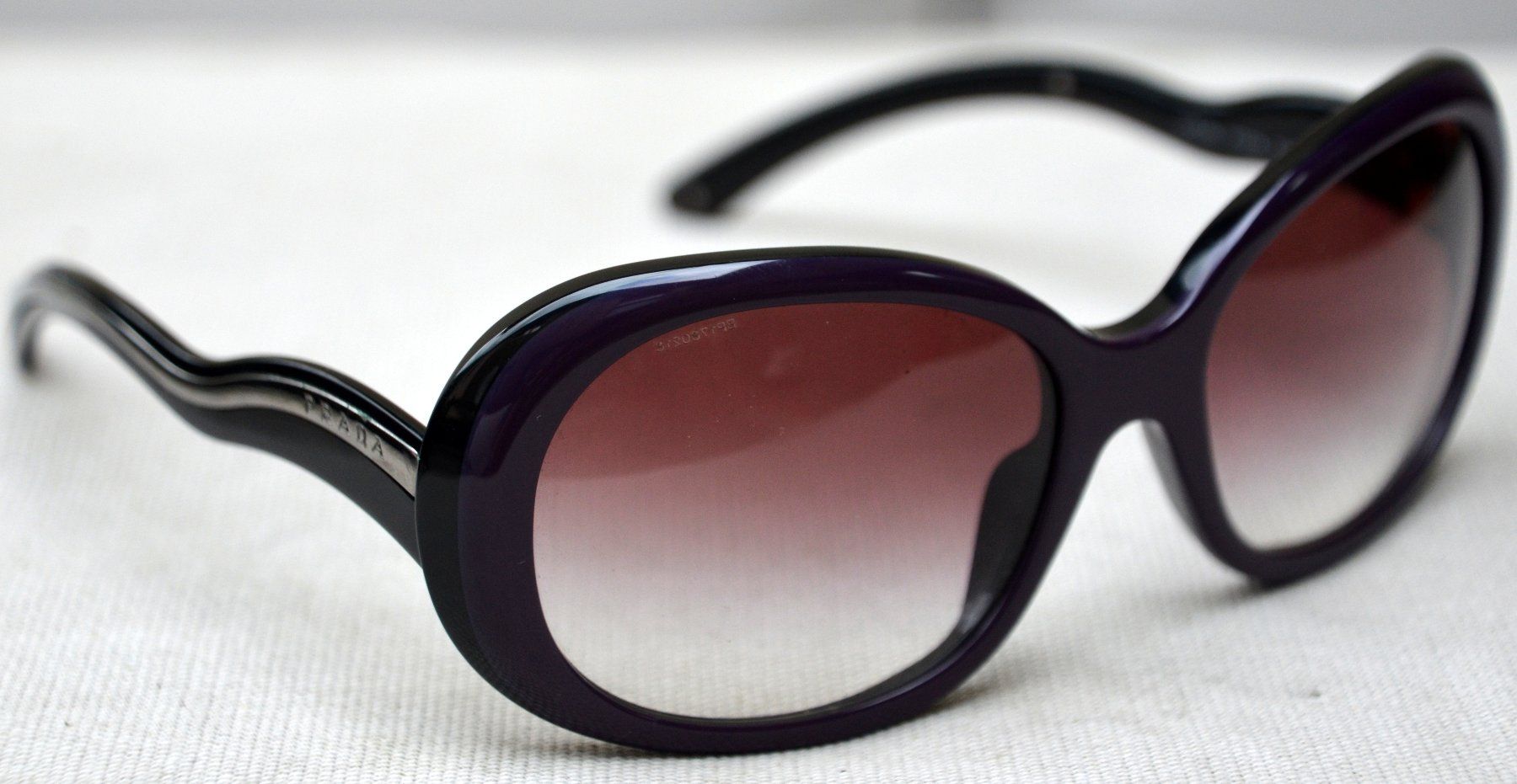 Gucci Occhiali & Lenti: Prada PR08LS Sonnenbrille / Lunettes de soleil – Usato da Collonges venduto da arashee