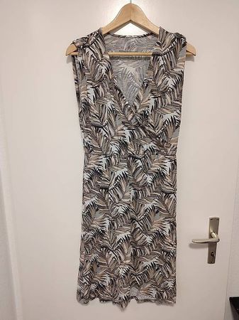 Schönes Sommerkleid mit Palmmuster Gr. 38