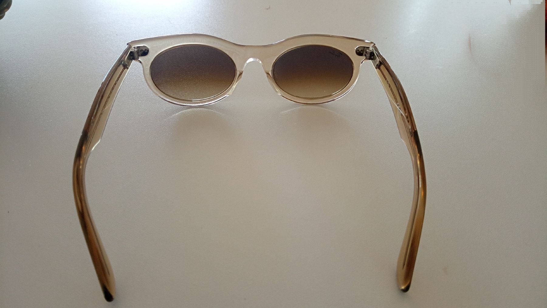 Ray-Ban Occhiali & Lenti:  Ray-Ban Wayfarer Oval  – Usato da Savièse venduto da pucebleue 2