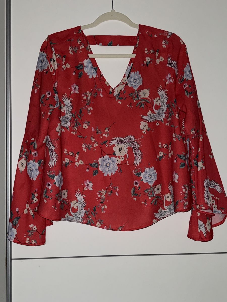 Camicette: Damen Bluse rot Blumenmuster/Kranich Grösse L – Nuovo (secondo la descrizione) da Schlieren venduto da kle_dis