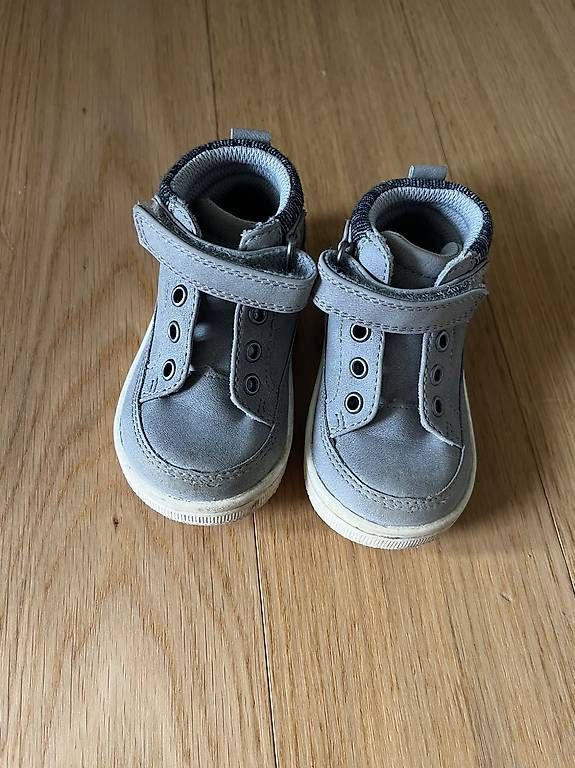 Scarpe per ragazzi: Schuh Gr. 20 – Usato da Balgach venduto da RianaT 1