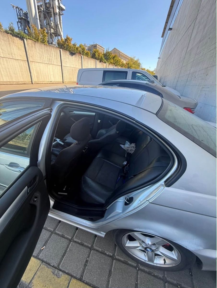 BMW Autos: BMW 320d e46 – D'occasion à Zürich par reh16 4