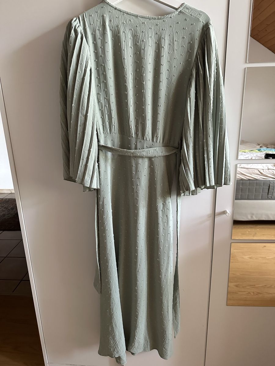 Vestiti: Kleid Pastellgrün Gr. 38/40 – Usato da Münsingen venduto da Secondhand89 2
