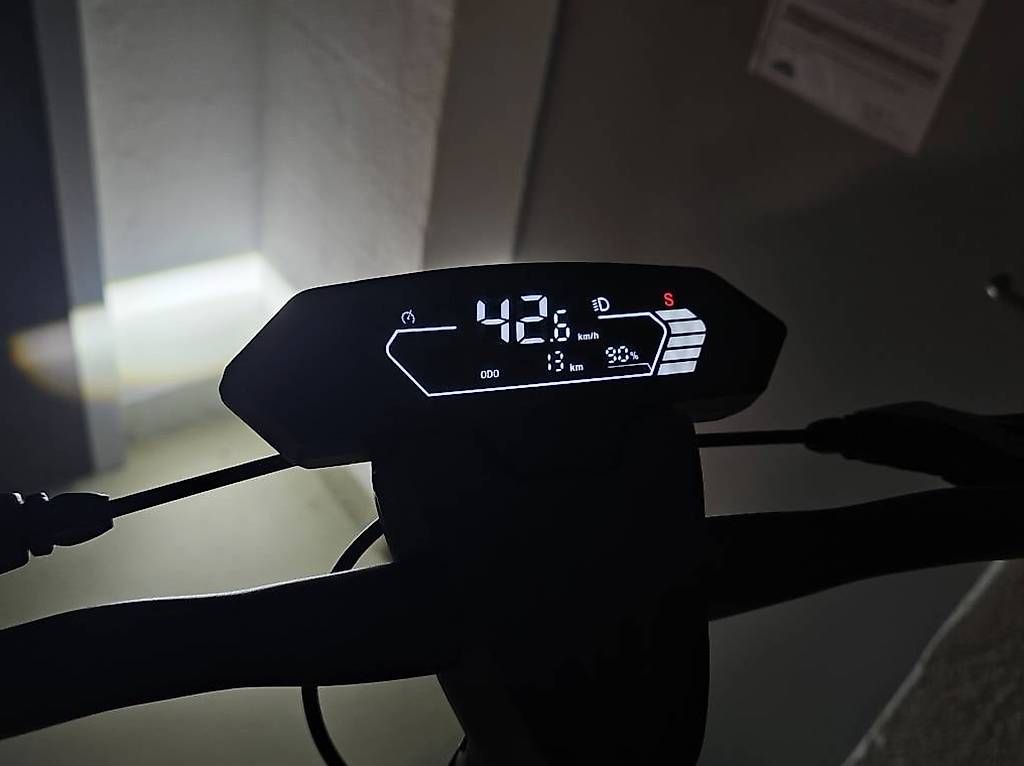 Kickboard: 40 KMH E-Scooter, 36% Steigung – Usato da Fahrweid venduto da Funachra 1