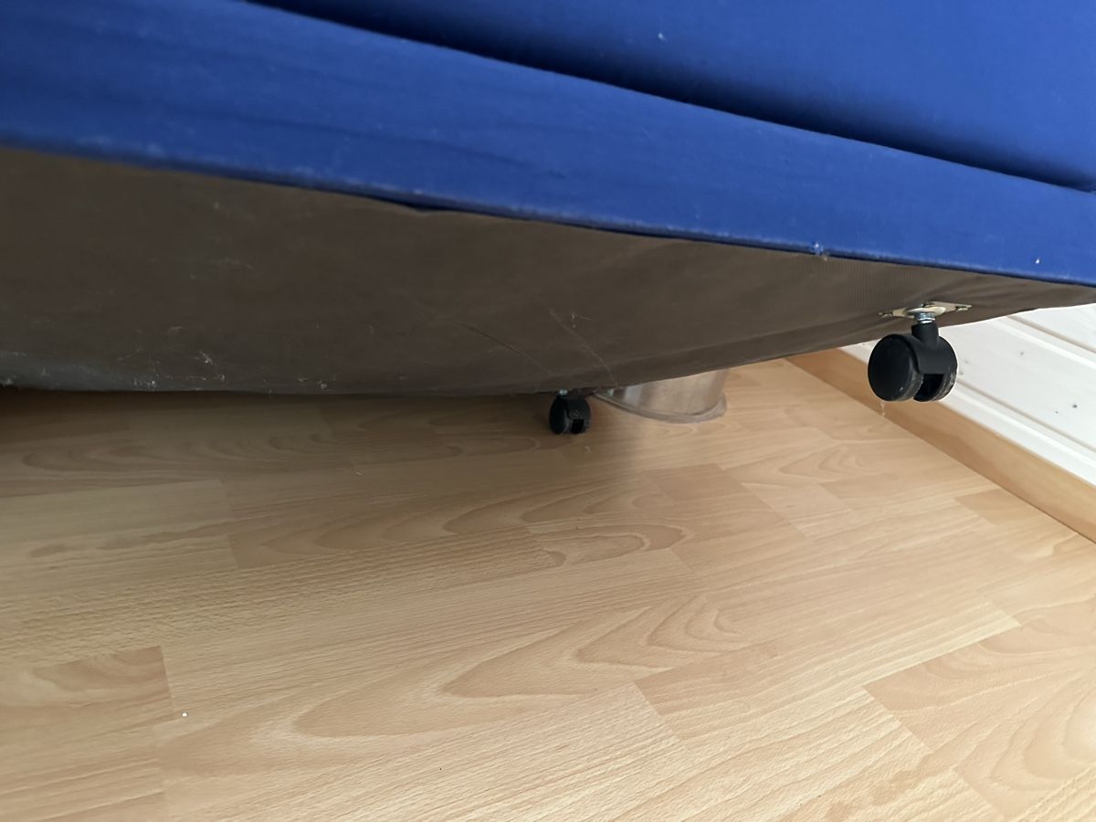Fauteuils: fauteuil convertible bleu sur roulette – D'occasion à Miège par nic_sn8g 2