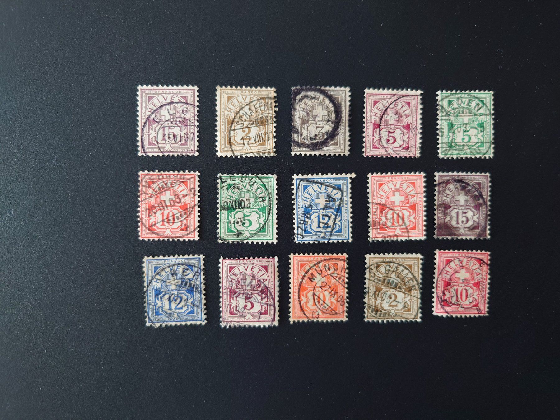 Alle Briefmarken: 15 x Ziffermuster Helvetia. Schöne Stempel. Ab 1888 – Gebraucht aus Zürich von Rst7 6