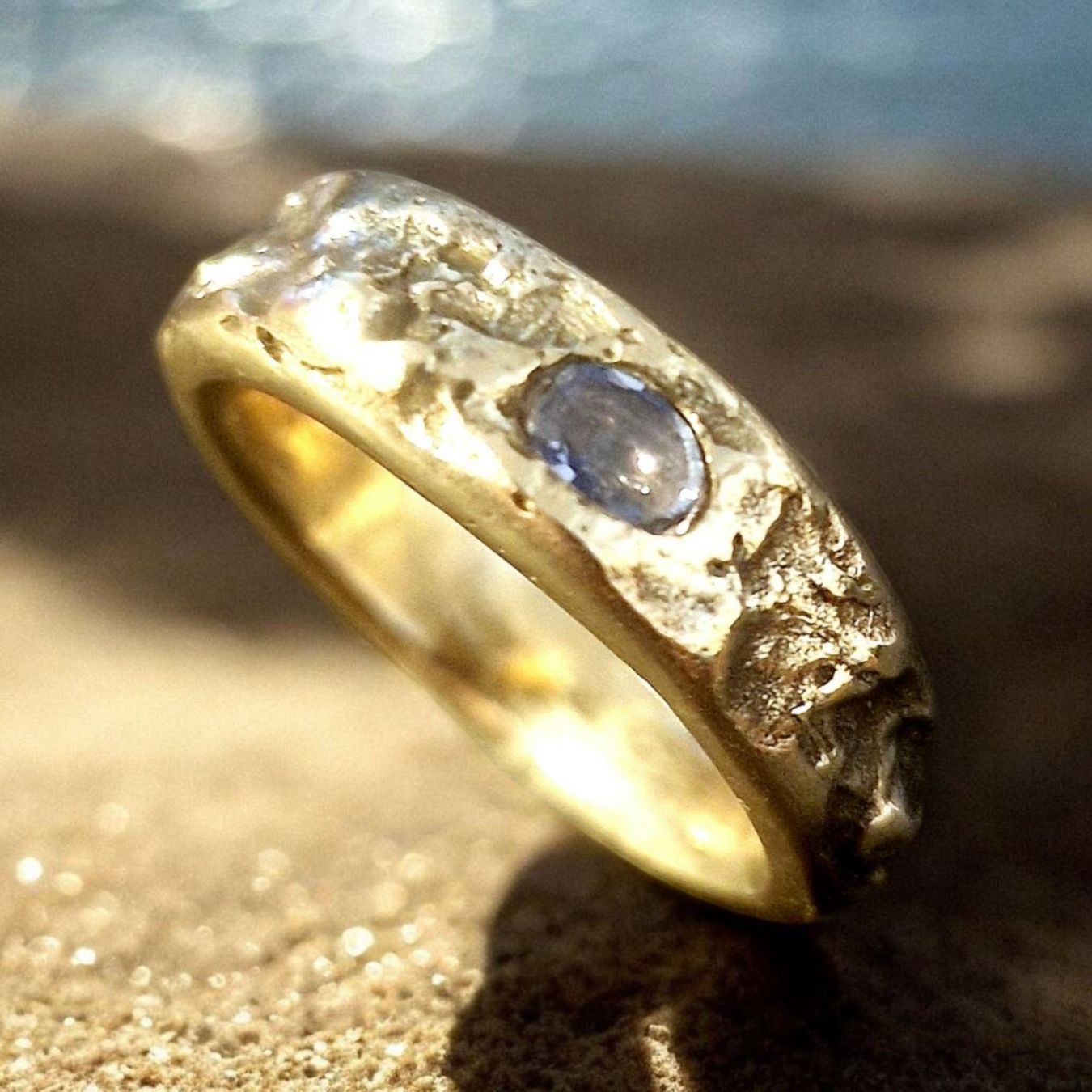 Anelli: Wilder Ring, Bronze & Saphir, Gr. 51.5 – Nuovo e nell'imballaggio originale da Aarau venduto da Schmuckhoehle_MD 8