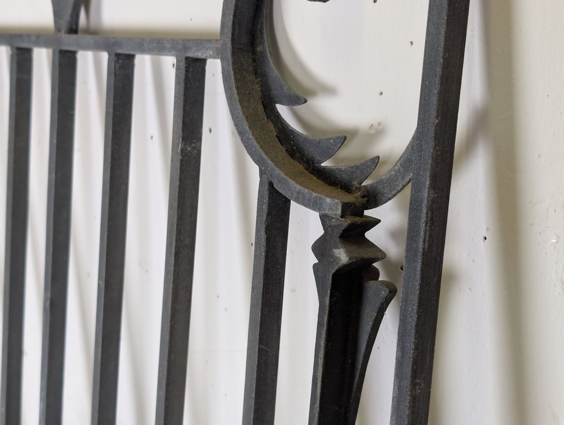 Gitter & Roste: altes Türgitter – Gebraucht aus Winterthur von Hint17 7