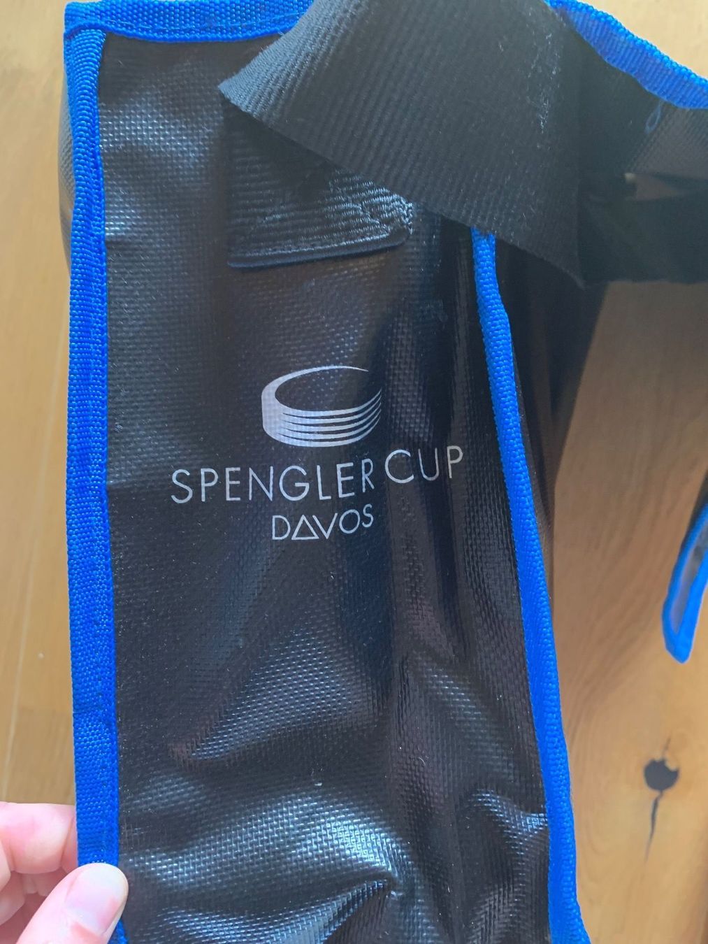 Sacs: HC Davos Umhängetasche Spengler Cup – D'occasion à Unterlangenegg par Webvi 3