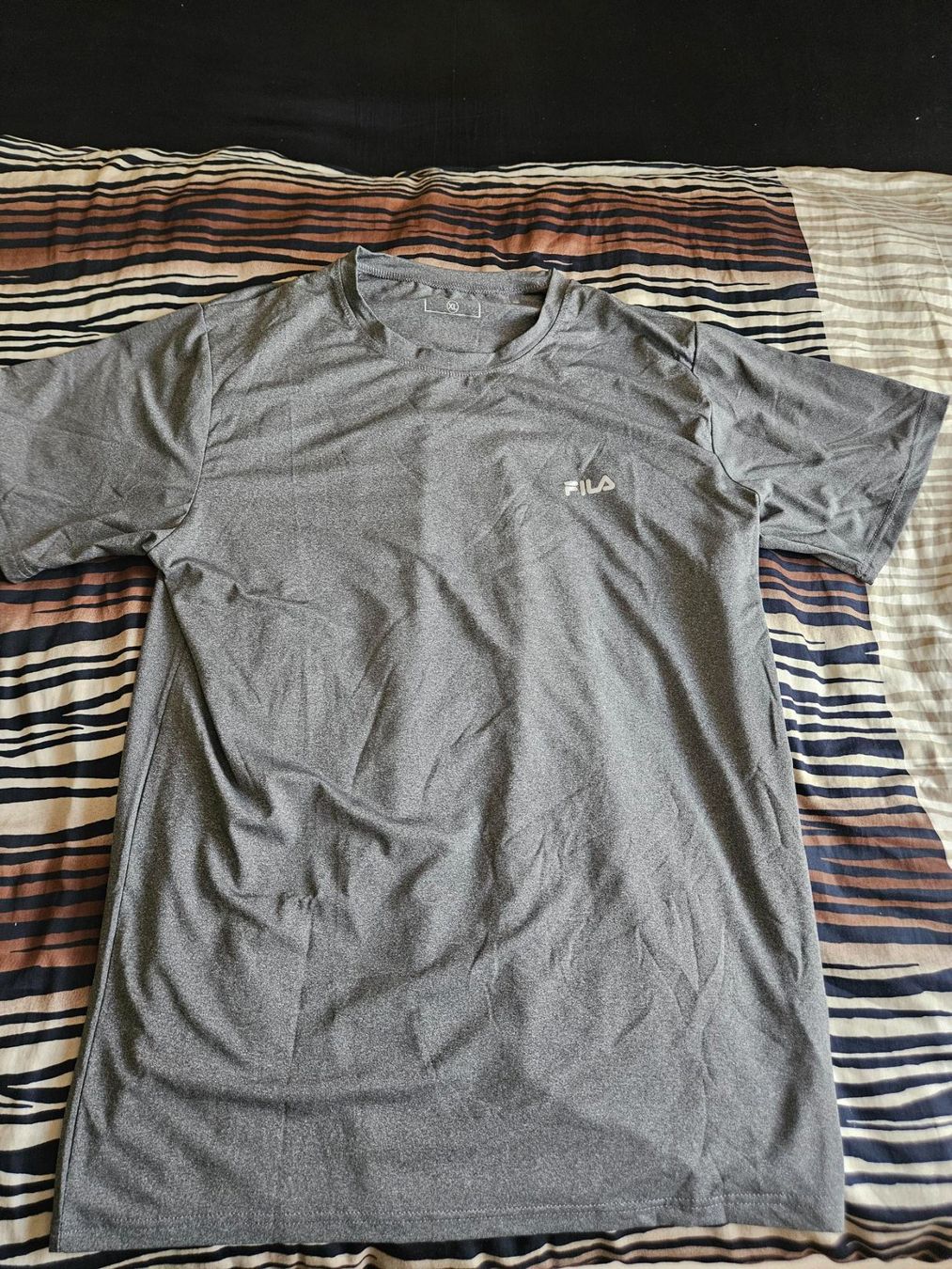 Fila T-shirt: FILA T-Shirts 2 Stück, XL – Nuovo (secondo la descrizione) da Gommiswald venduto da Bullhead 1