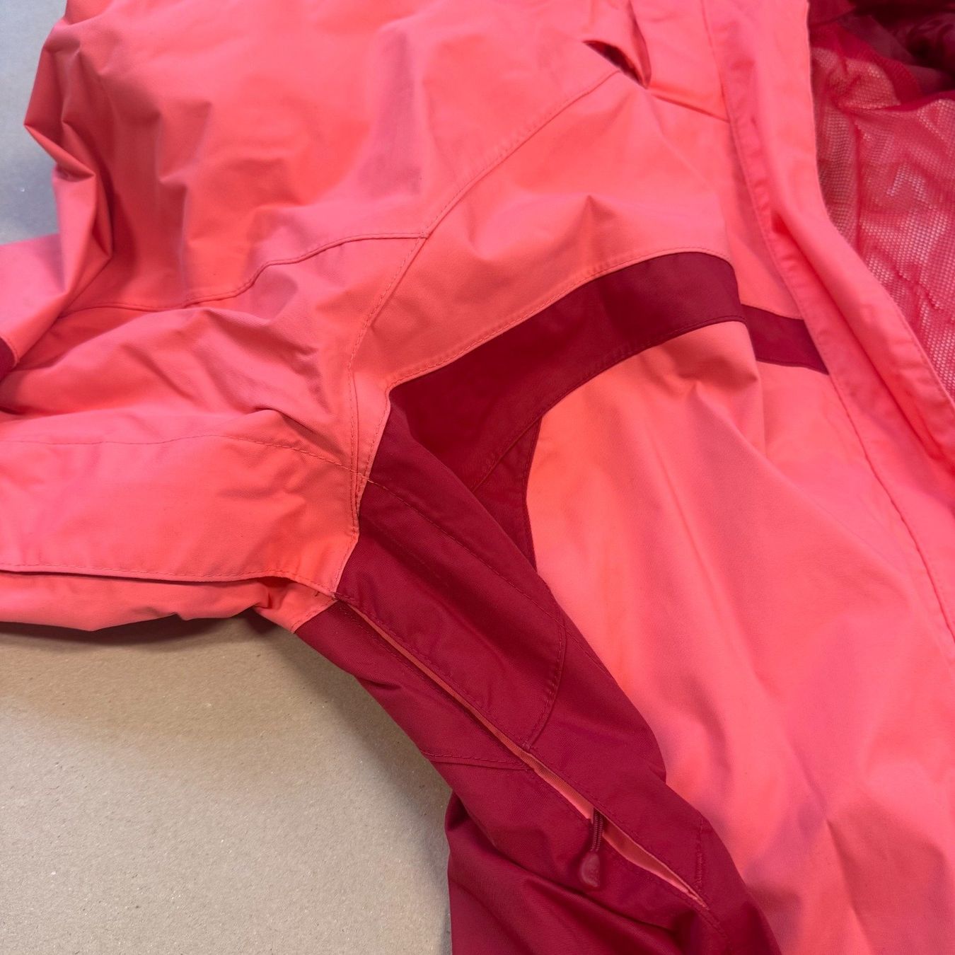 Jack Wolfskin Jacken: Jack Wolfskin pink rain-protective jacket regenjacke wind – Gebraucht aus St. Gallen von sourced_limited 6