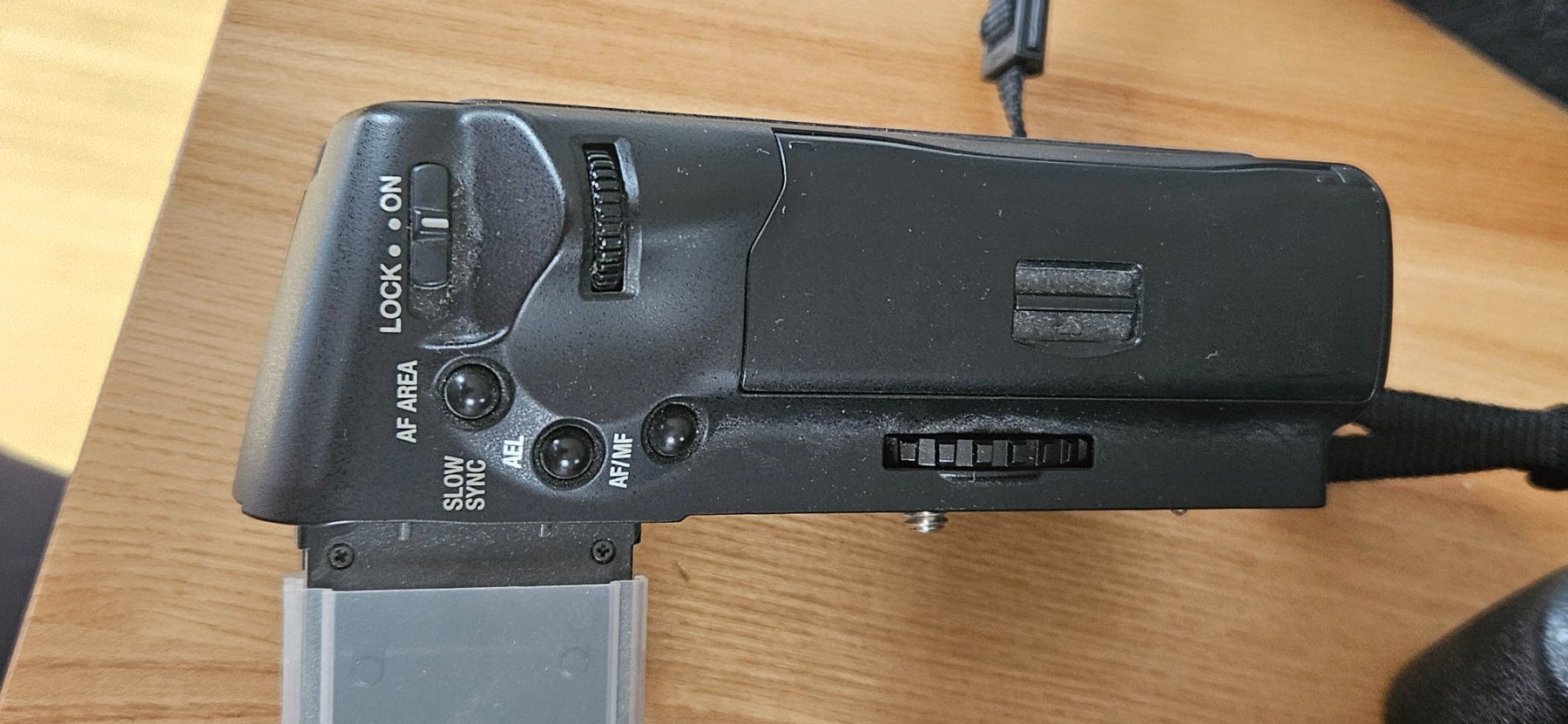 Minolta Fotocamera: Konica Minolta Dynax 7D / Spiegelreflexkamera – Usato da Meyriez venduto da Zigzagzug 2
