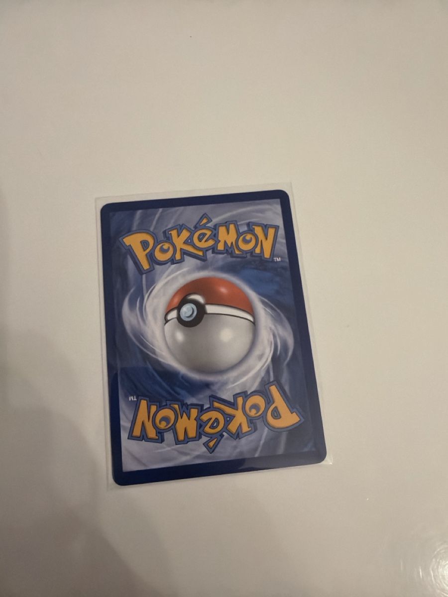 Pokémon Carte collezionabili: Carte Pokémon Pikachu 028/128 30th – Usato da Le Locle venduto da joe_nx65 1