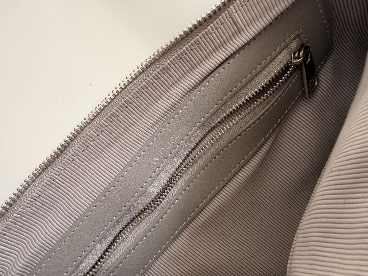 Windsor Borse: Windsor Grey Suede Hobo Bag – Nuovo (secondo la descrizione) da Kreuzlingen venduto da wk. 4