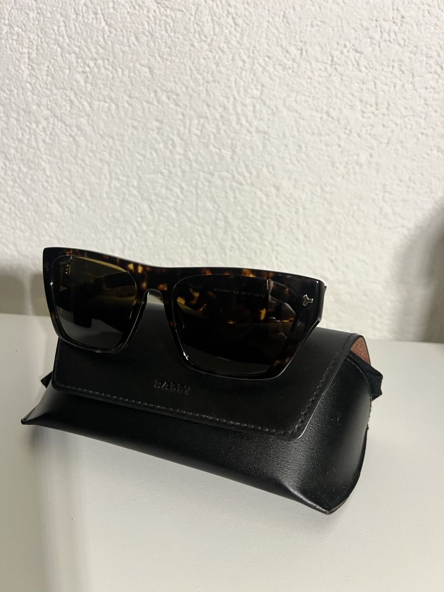 Bally Occhiali & Lenti: Lunettes de soleil Bally – Usato da St-Pierre-Clages venduto da ste_xk6p 1