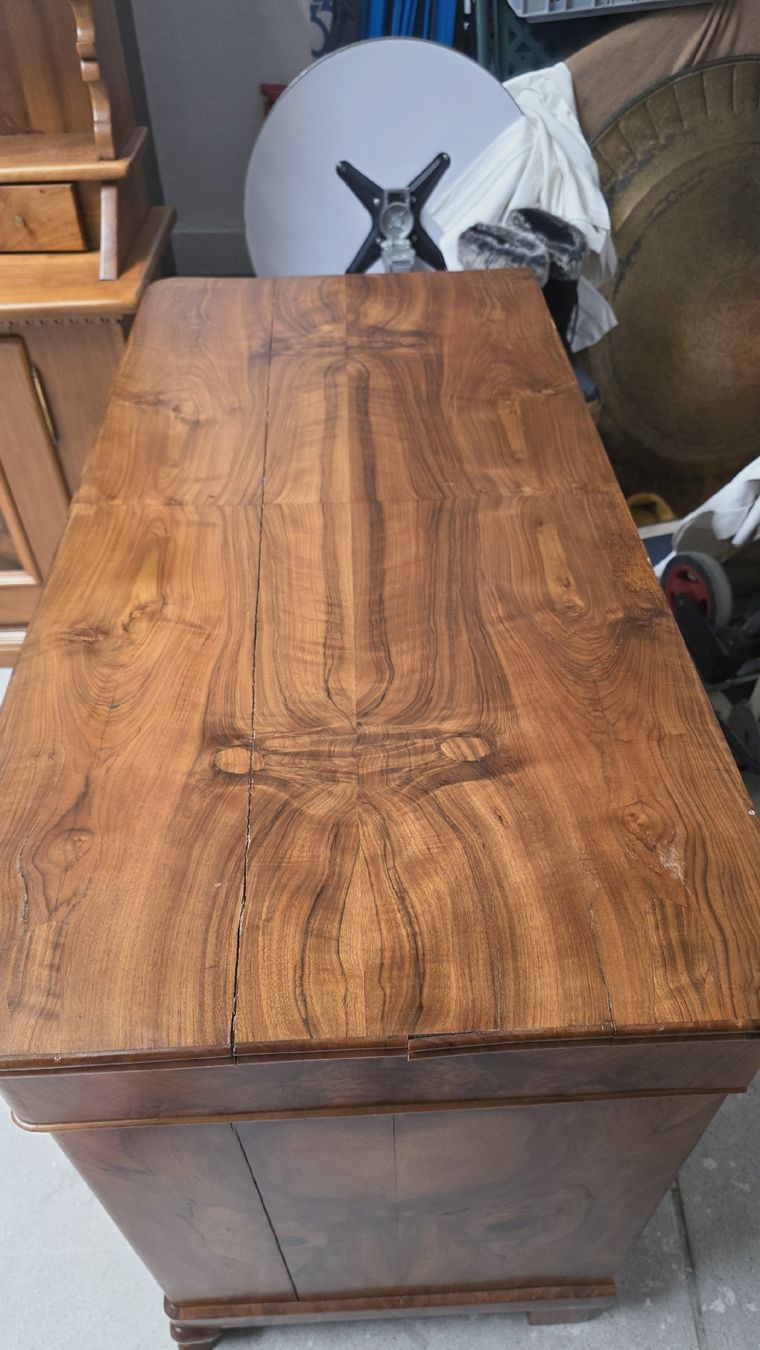 Cassettiere: Antike Biedermeier Kommode Nussbaum Vintage Design Kommode – Usato da Hittnau venduto da Rapido33 2